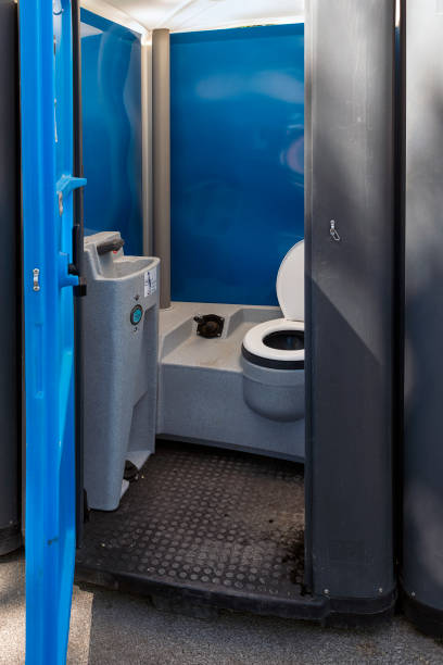 Portable Toilet Options We Offer in Mclouth, KS